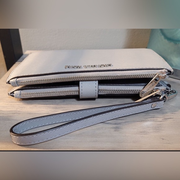 Michael Kors Smart Phone Wallet Double Zipper Wristlet - Picture 4 of 4